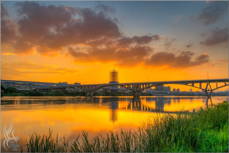 20230709萬板大橋．日落霞光雲彩